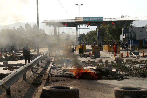 Боливија гори: Снаге безбедности пуцале на присталице Ева Моралеса, осам мртвих, десетине повређених (ВИДЕО)